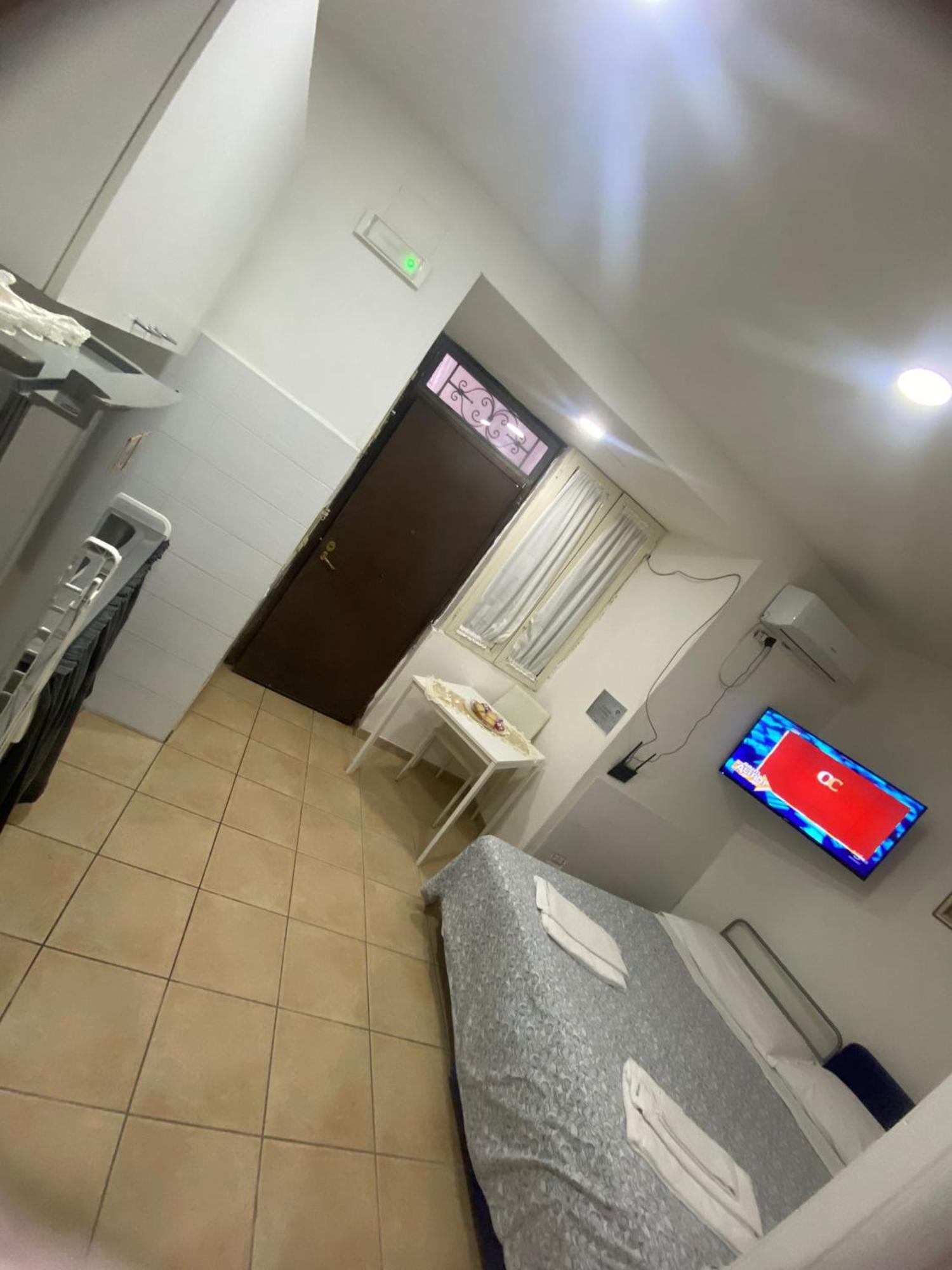 Casa Mari' Centro Storico Vicino Hotel Caracciolo Napoli Ngoại thất bức ảnh