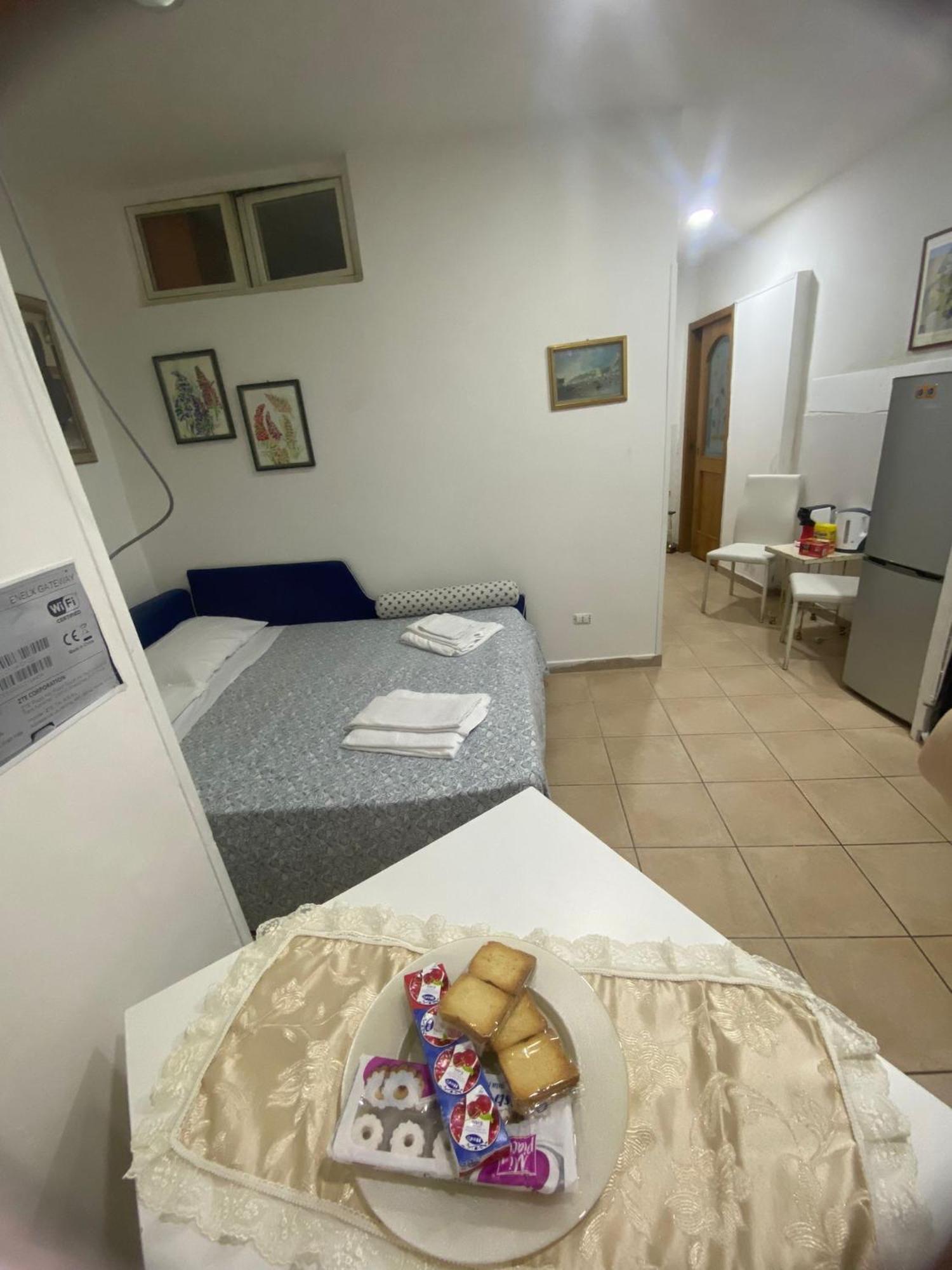 Casa Mari' Centro Storico Vicino Hotel Caracciolo Napoli Ngoại thất bức ảnh